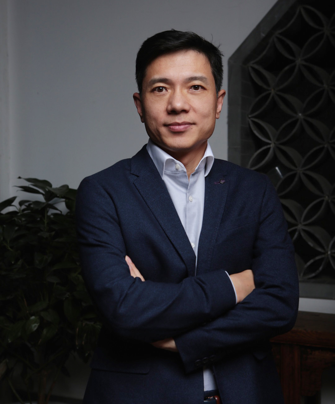 李彦宏重返巴黎,中国ai走向台前